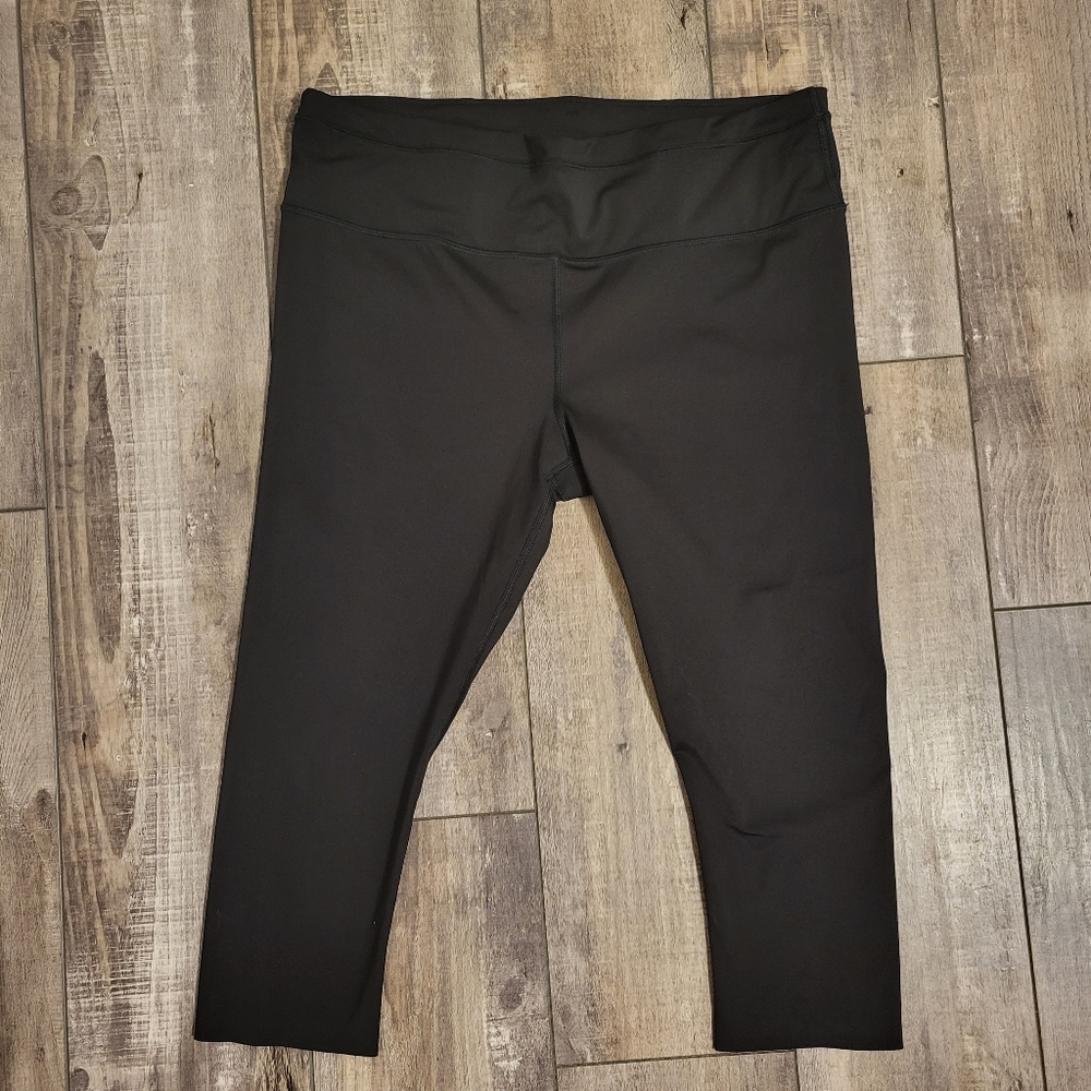 Athleta yoga pants